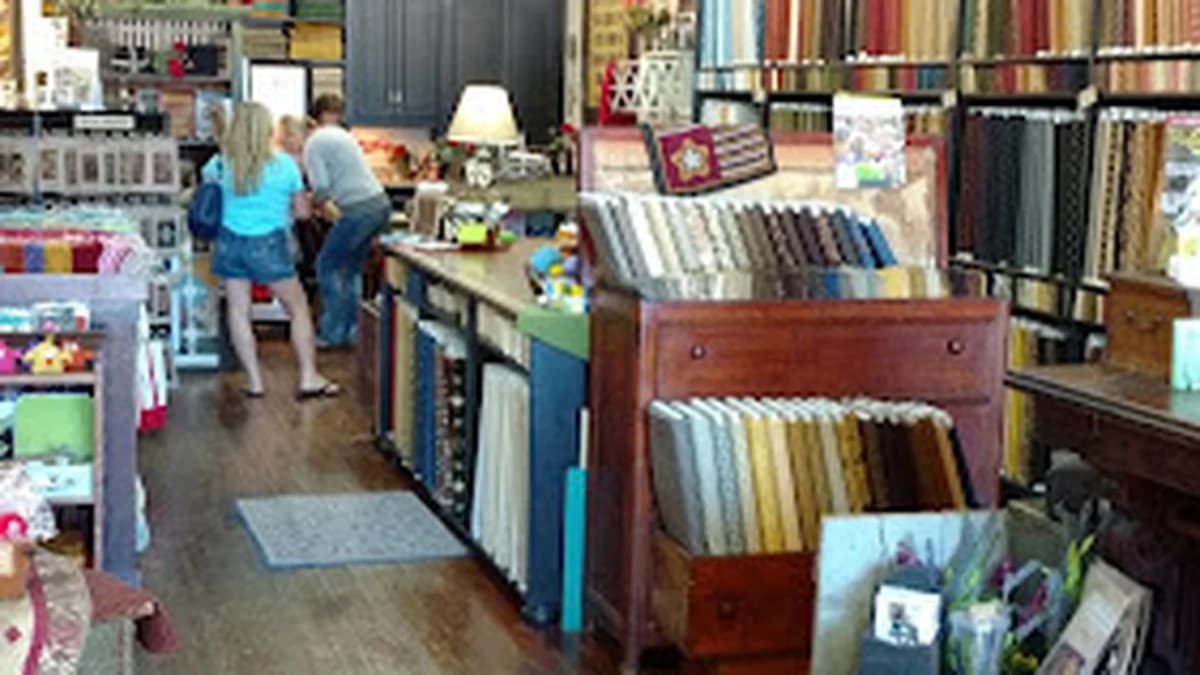 Fabric store in Williamsburg, IA: The Woolen Needle
