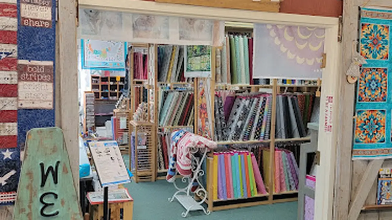 Fabric store in Williamsburg, VA: HALO Inspirations Quilt Shop