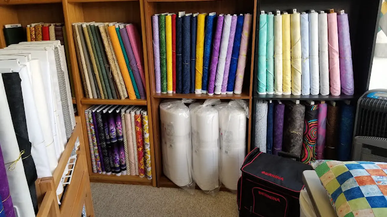Fabric store in Winnemucca, NV: Mad Hatter Quilt Shoppe