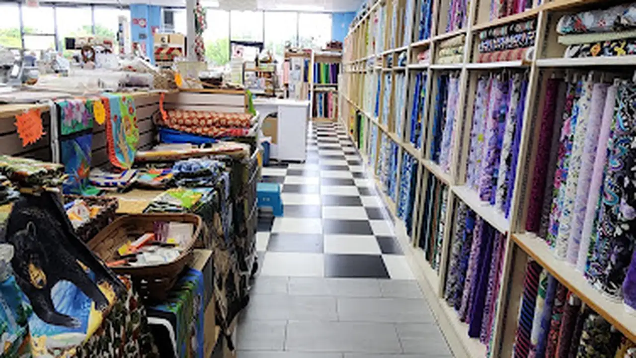 Fabric store in Winter Haven, FL: Heart To Heart Quilt Shop ( Fabrics & More)