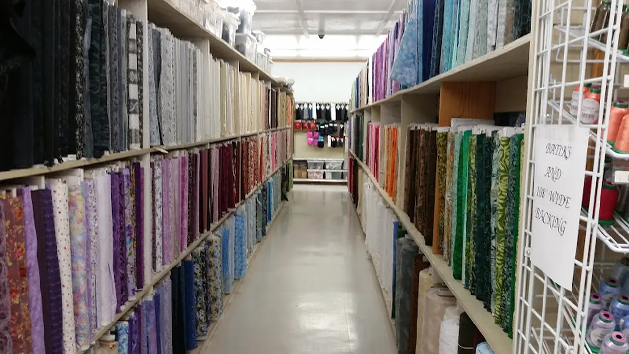 Fabric store in Withee, WI: Brubaker's Sewing Center (Fabric, Sewing Machines,Sergers,Long Arms Matresses)