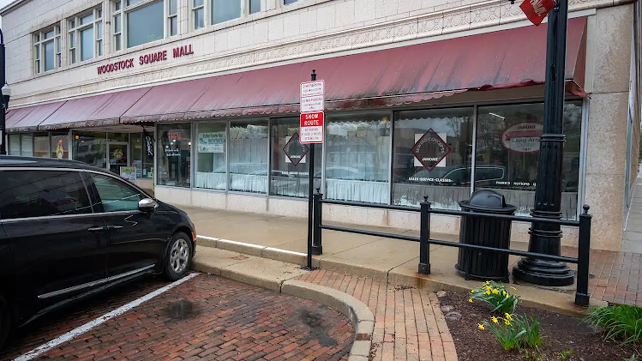 Fabric store in Woodstock, IL: Sewing Concepts